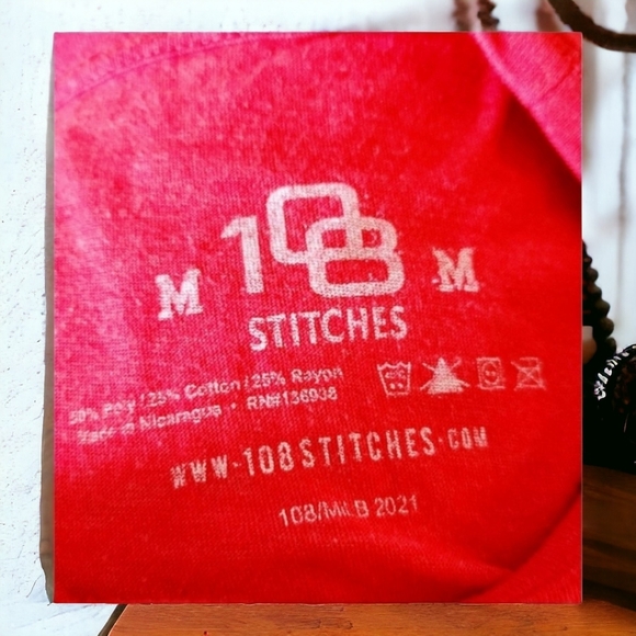 Red retro graphic print baseball tee women's size medium - Picture 4 of 7